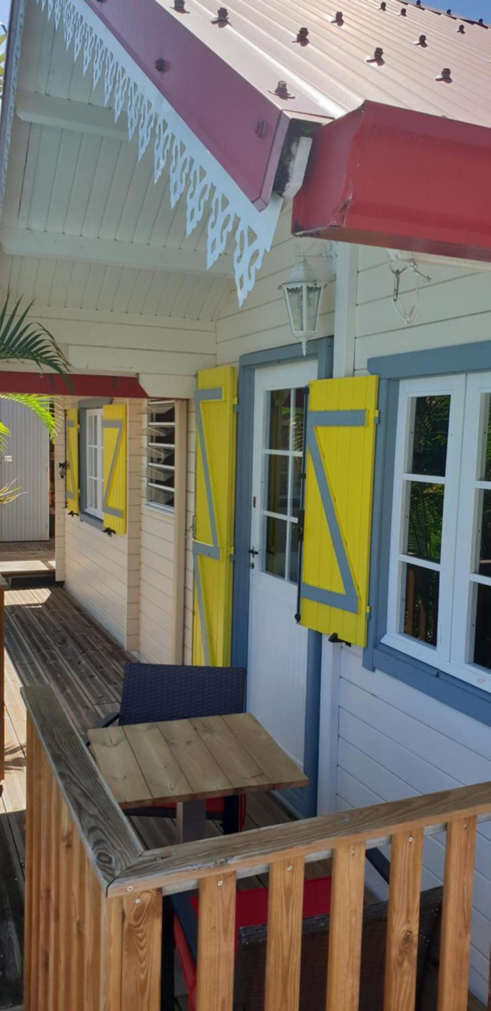 Bungalow Des Papayes Saint-Louis Bagian luar foto